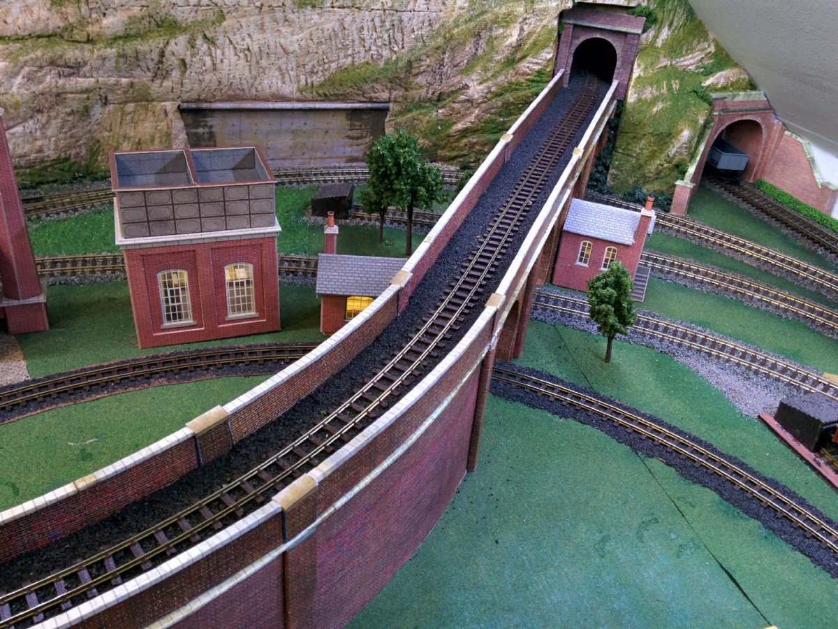 New Viaduct Parapet Walls – The Wheeler Model Railway